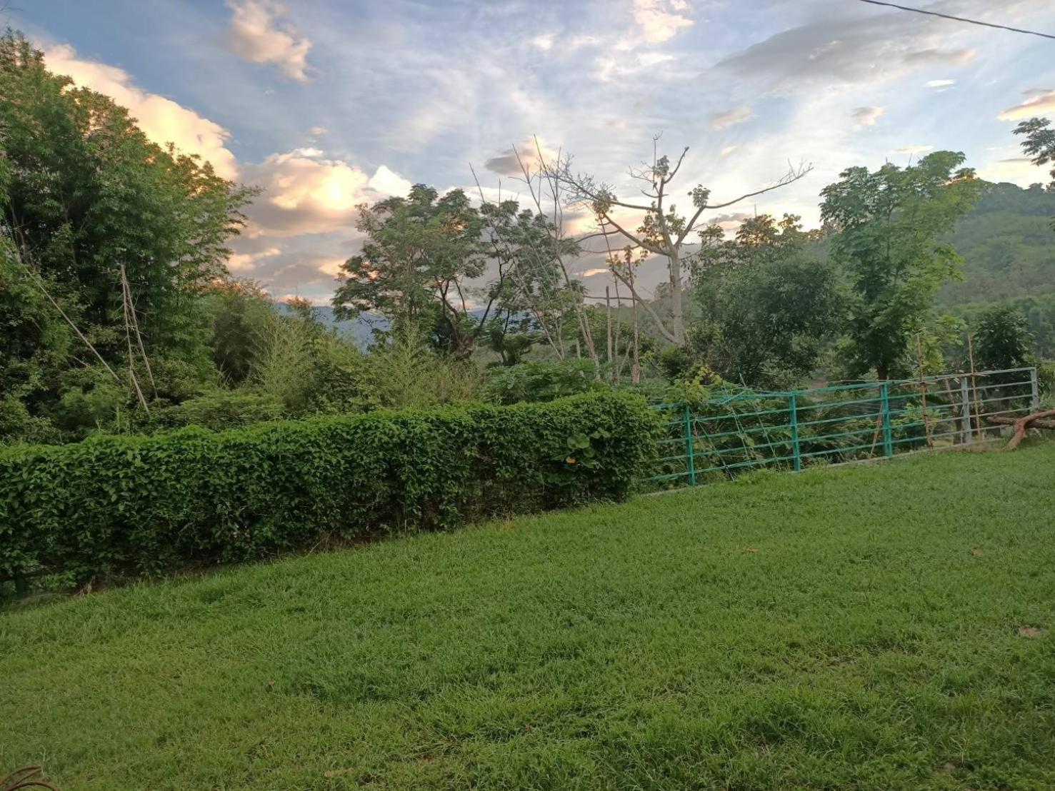 十畝田山莊會館 Hotel Chishang Bagian luar foto
