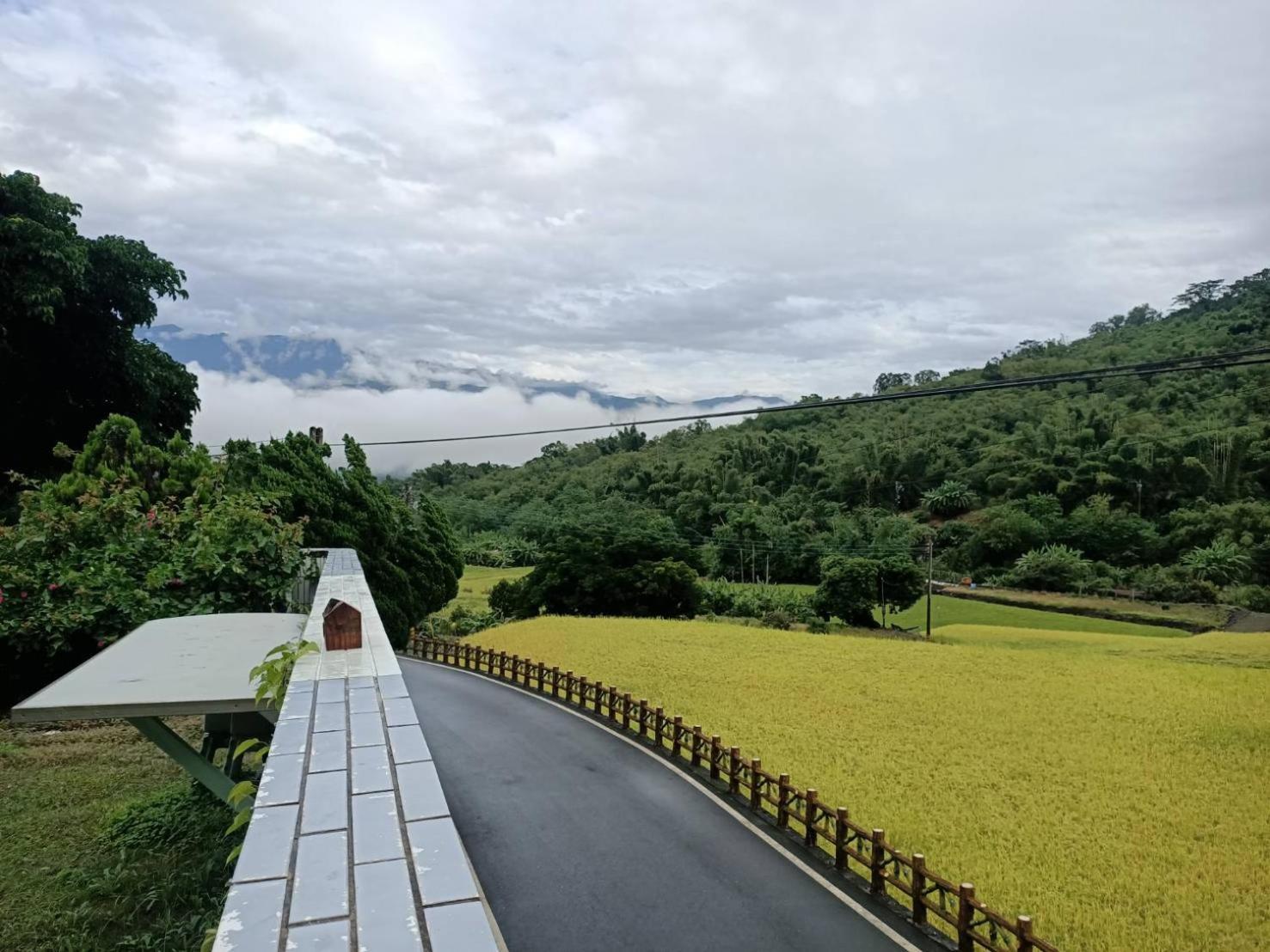 十畝田山莊會館 Hotel Chishang Bagian luar foto